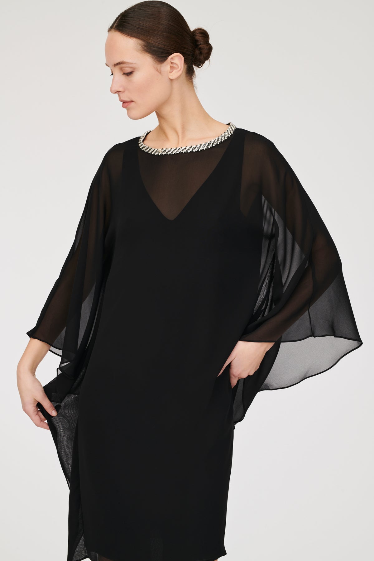 Robe cocktail à bijoux