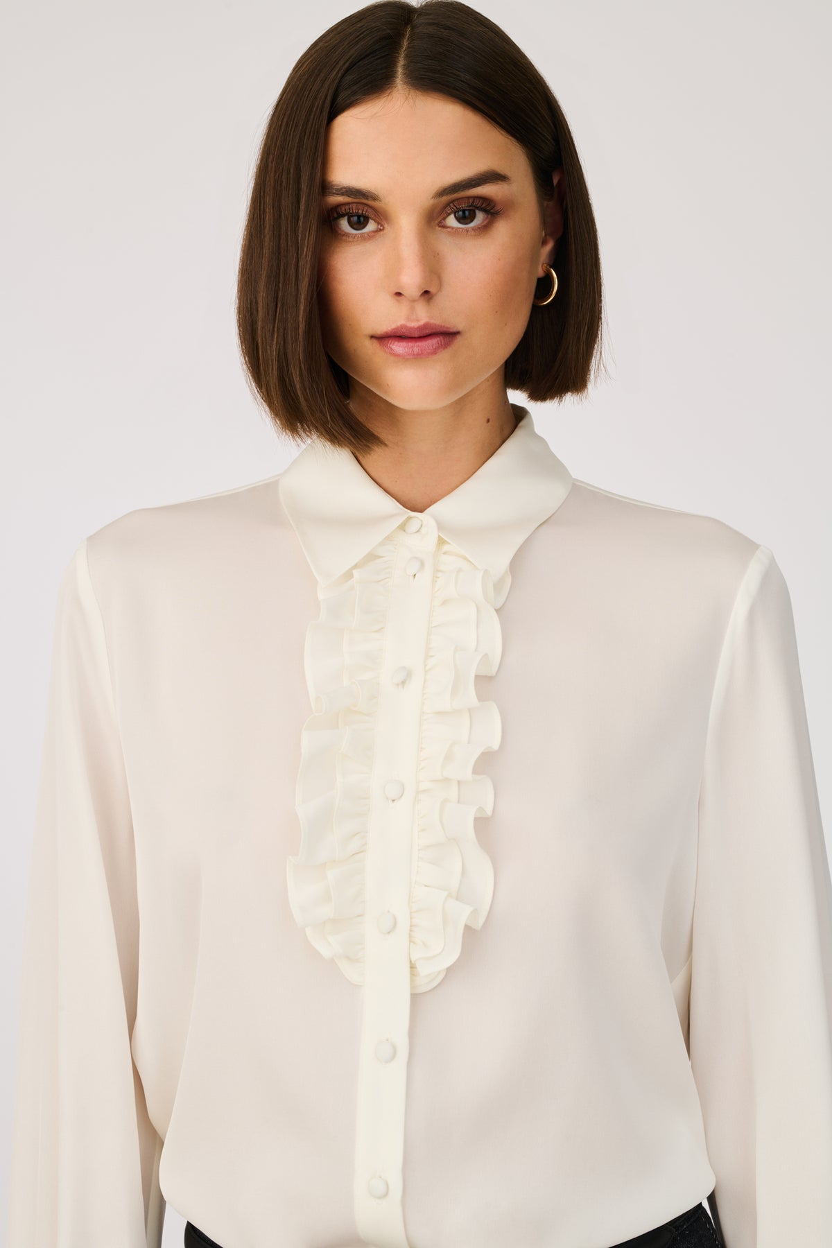 Chemise à jabot en soie