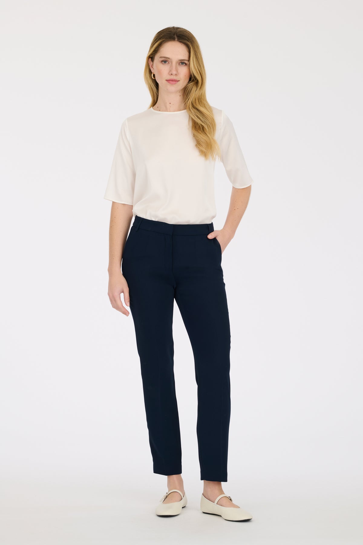 Pantalon droit en microfibre